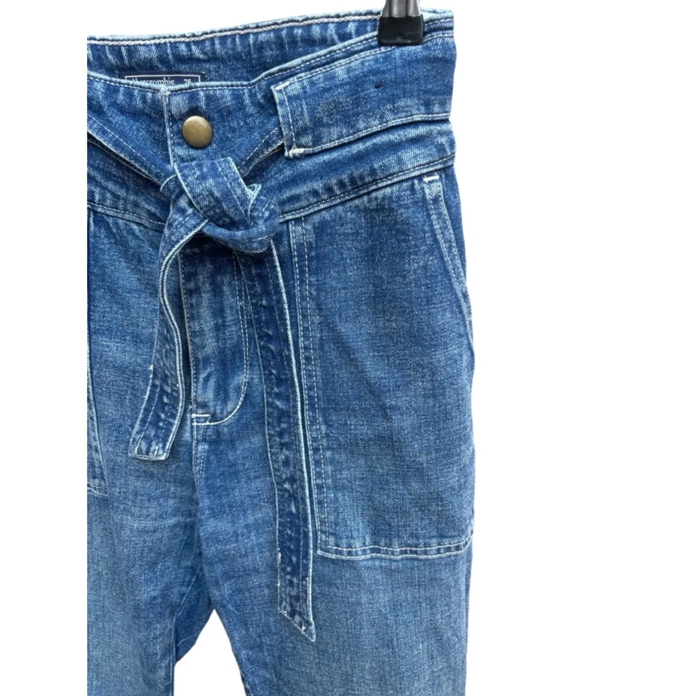 Abercrombie and Fitch Ulta High Rise Belted Denim Jeans Women’s Size 26 - Picture 8 of 10